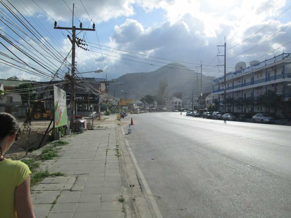 Main-Road Kamala Tropical Garden Hotel