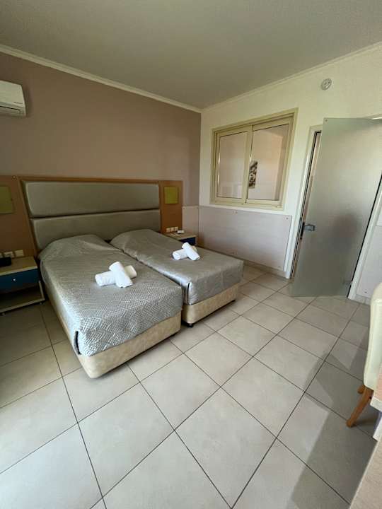 Zimmer Hotel Kouros Palace