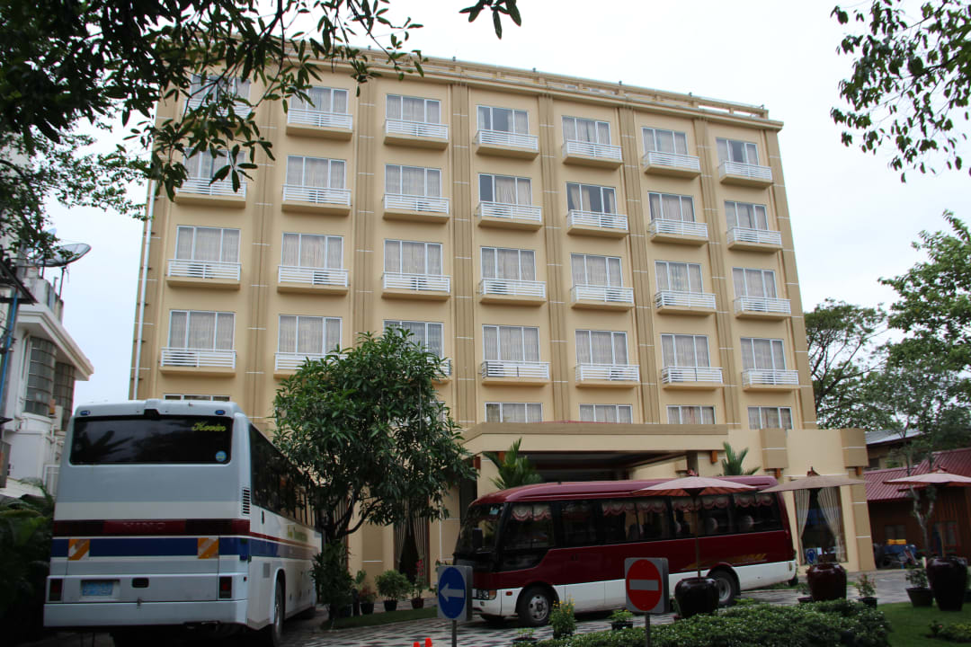 Außenansicht RENO HOTEL Yangon