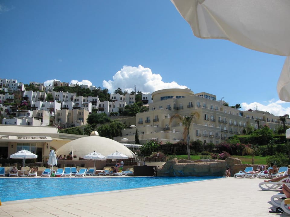 The building of Paloma Yasmin Resort Yasmin Resort Bodrum