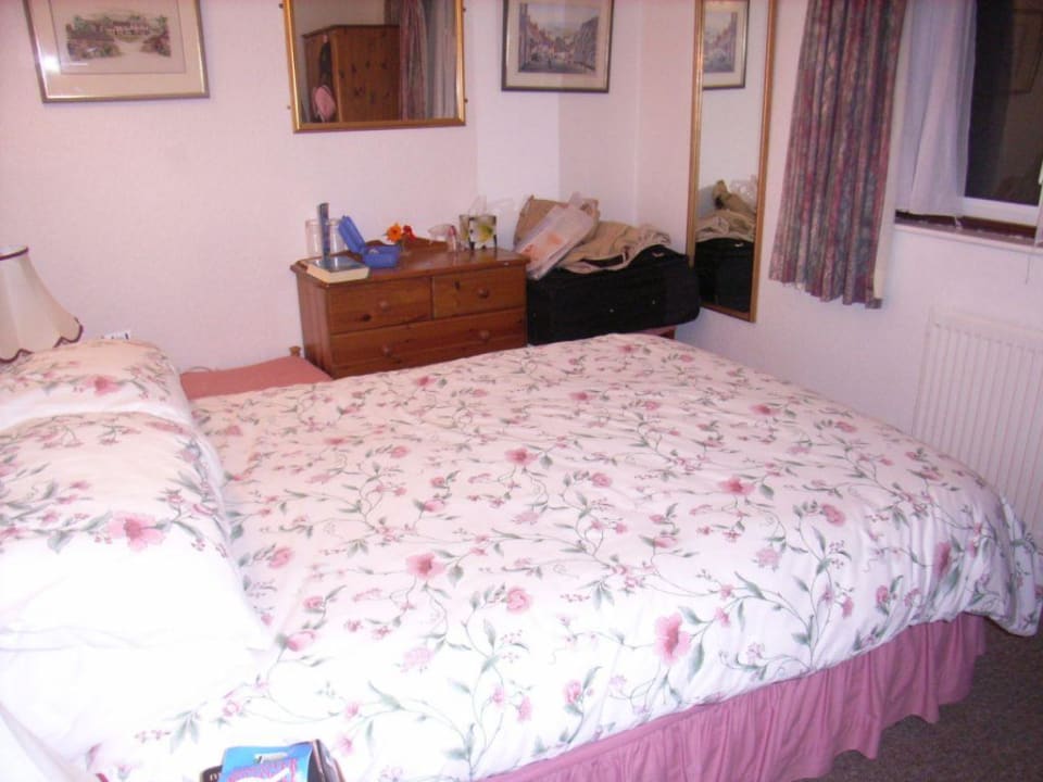 2. Zimmer (ohne Schimmel) Bed & Breakfast Roseudian St. Just