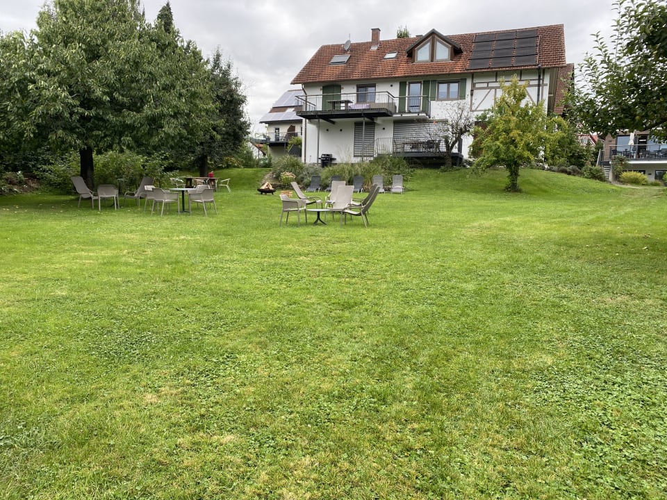 Gartenanlage Landhaus & Landsuiten Hoher