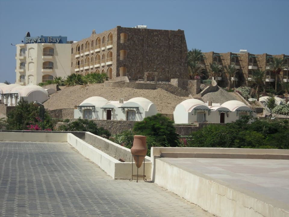 Budynki hotelu Brayka Bay Resort