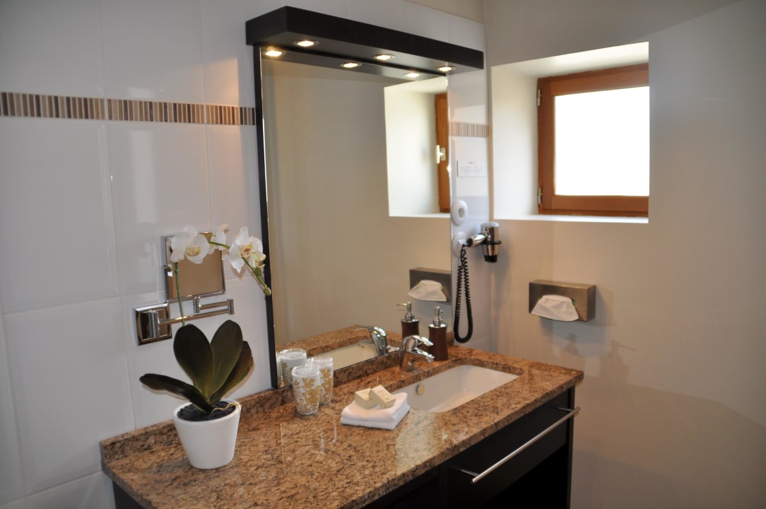 Unser Badezimmer Hotel Burgevin