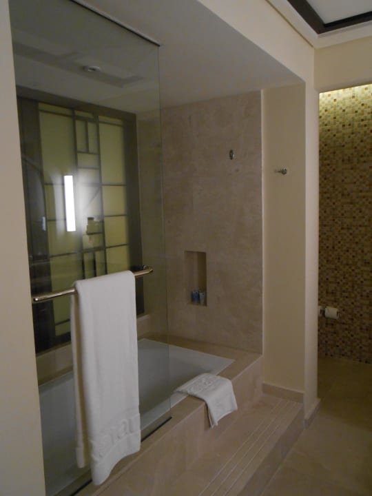 Badezimmer linke Seite Salalah Rotana Resort