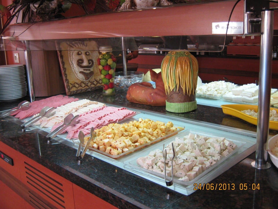 Kleiner Einblick am Frühstücksbüffet Solivia Hotel