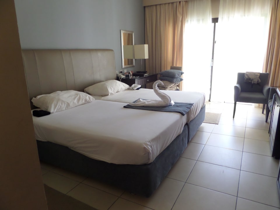 Geräumiges Doppelzimmer JAZ Aquamarine Resort