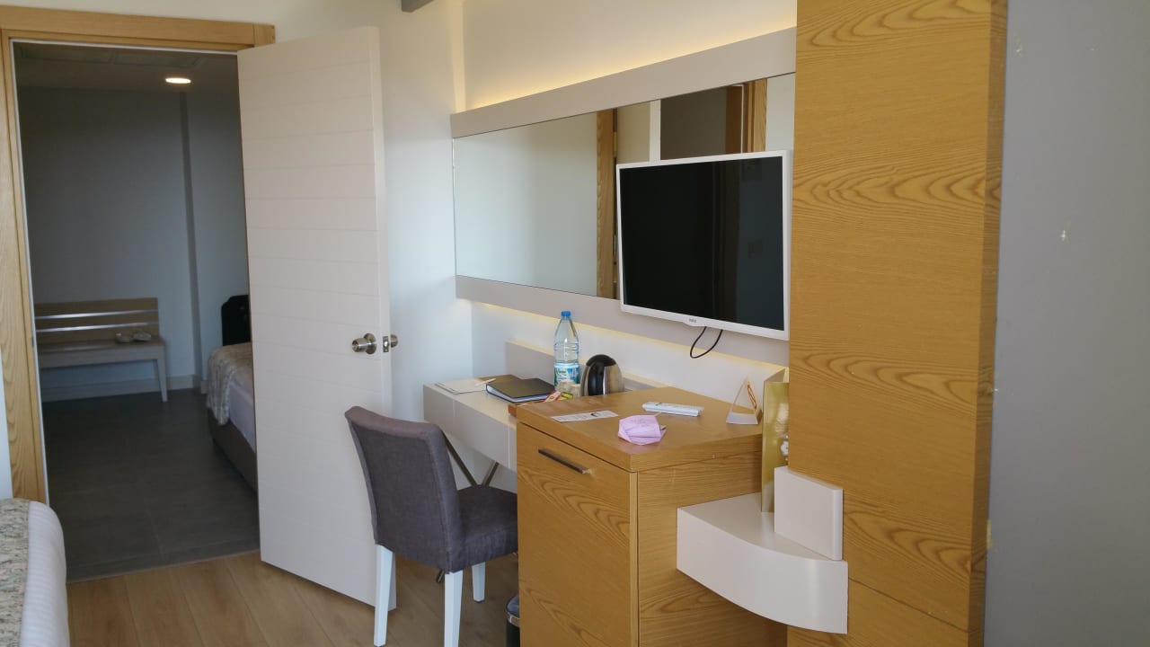 Glamour Hotel  Glamour Resort & Spa