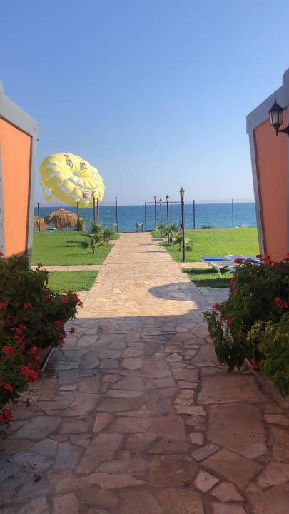 Ausblick Club Turtas Beach Hotel