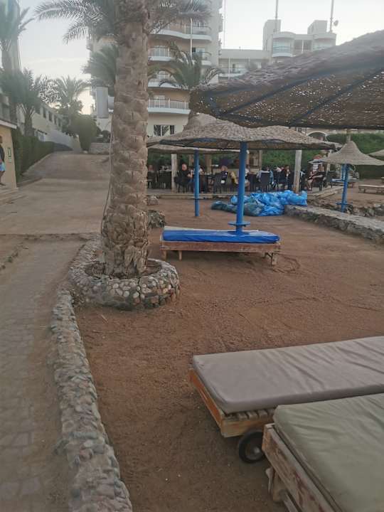 Strand Royal Star Beach Resort