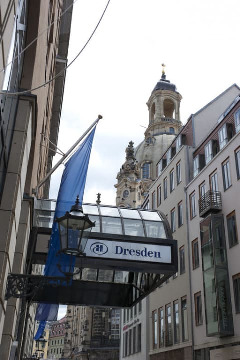 Direkt an der Frauenkirche Hilton Dresden