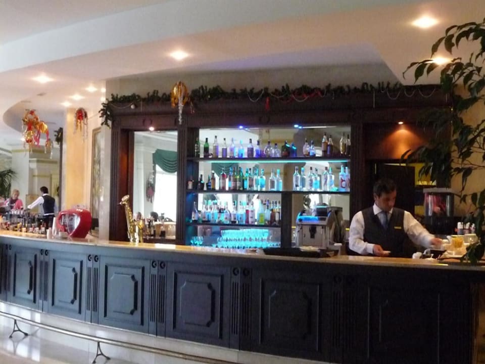 Hauptbar in der Lobby Rixos Premium Tekirova