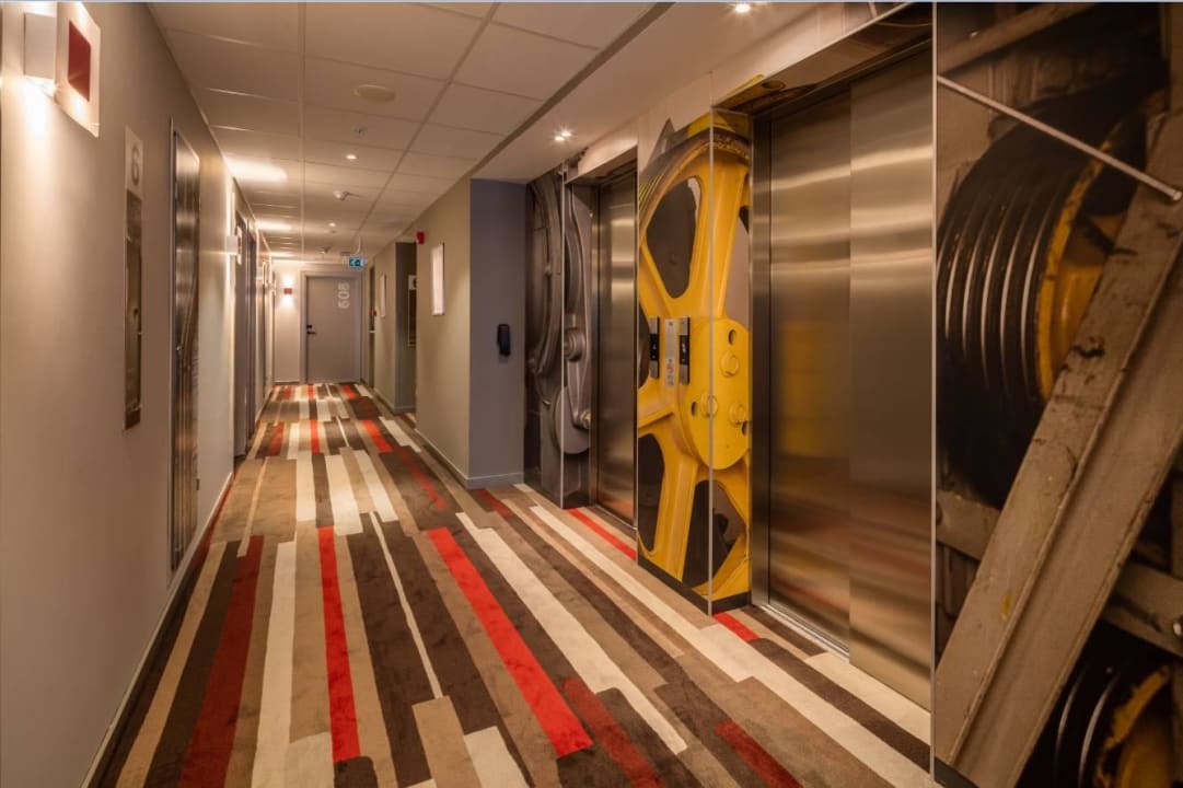 Floors ibis Istanbul West