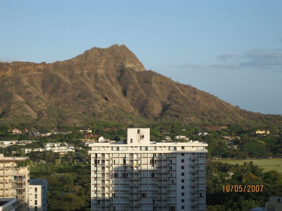 Ausblick vom Zimmer Alohilani Resort Waikiki Beach