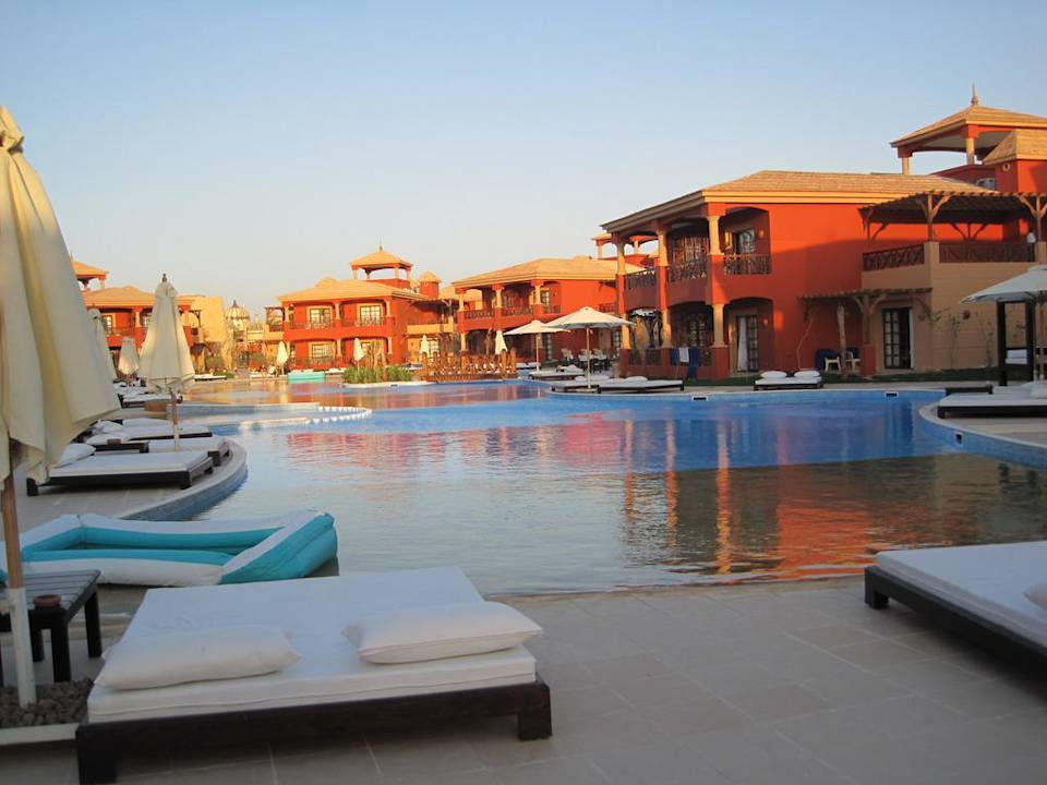 Neuer 400er Block Pickalbatros Alf Leila Wa Leila Resort - Neverland Hurghada