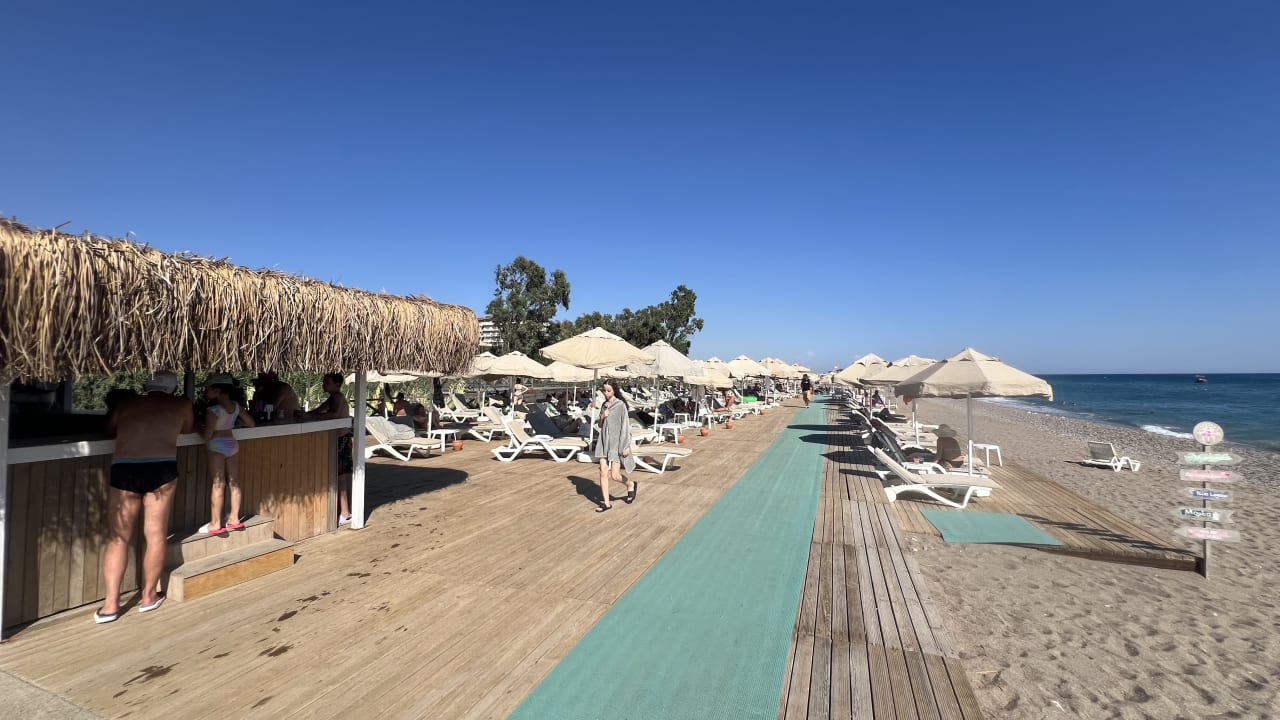 Gastro Sunrise Resort Hotel