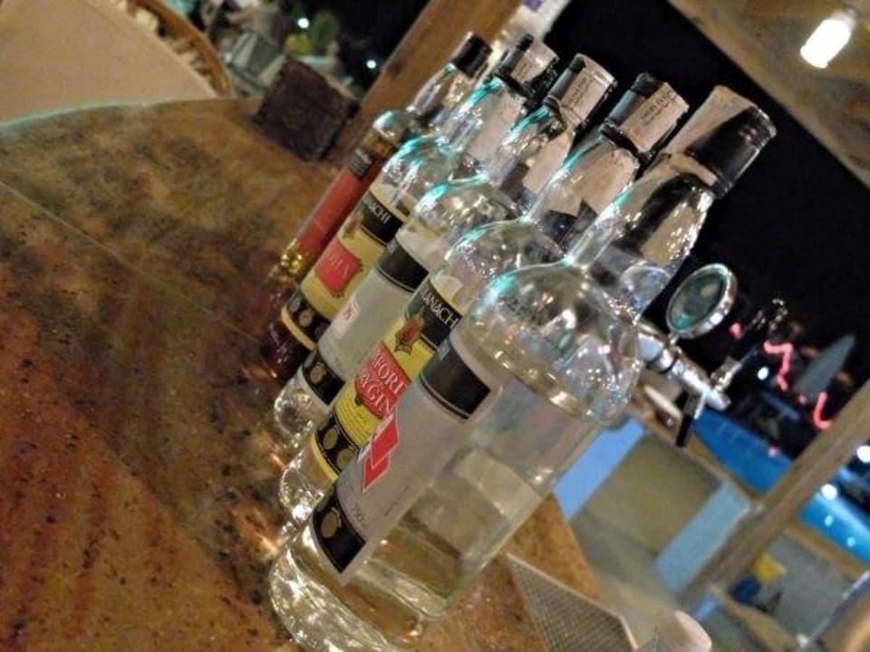 Poolbar Three Corners Happy Life Beach Resort