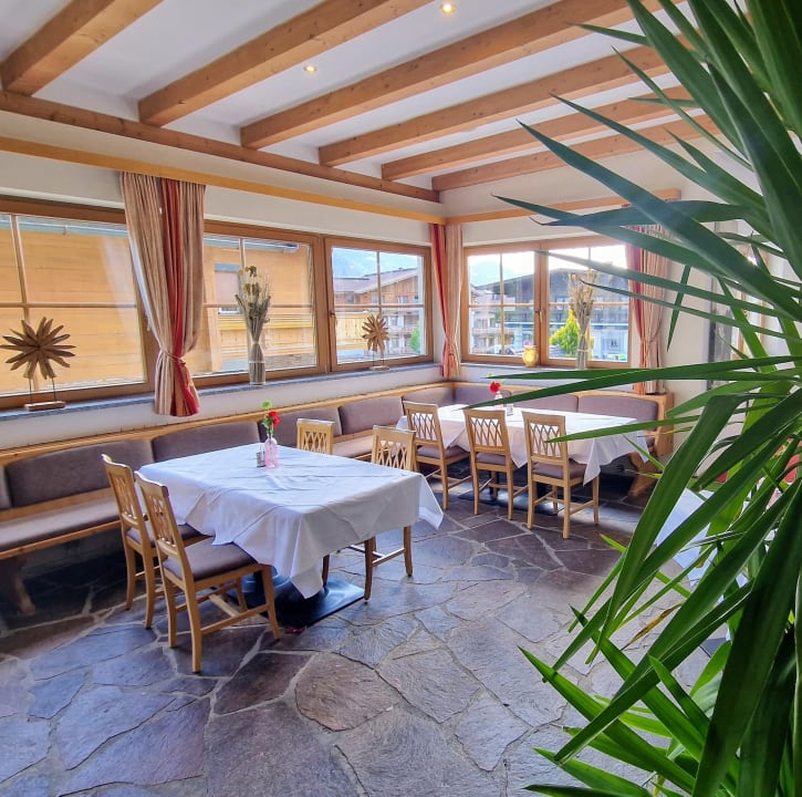 Gastro Garni Hotel - Das Alpin Kaiserzeit