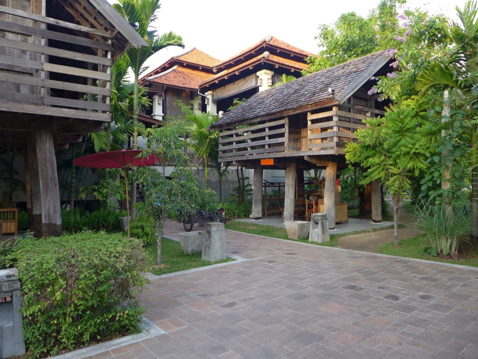 Hobby Hut Khaolak Laguna Resort