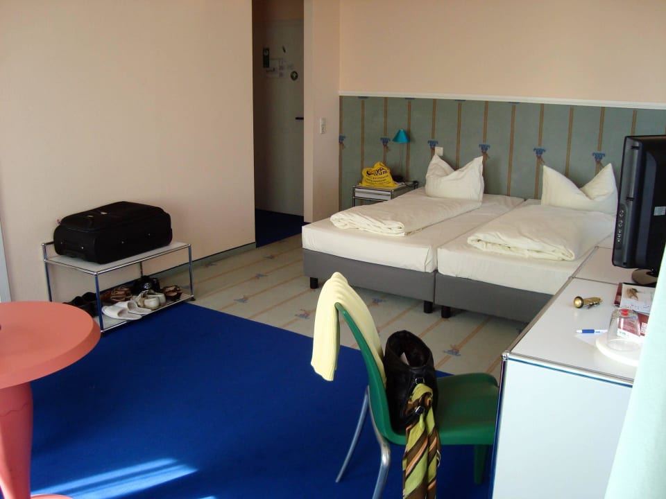 Blick zum Eingang Erzgebirgshotel Freiberger Höhe