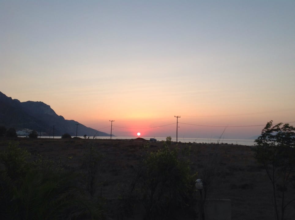 Sonnenaufgang Sovereign Beach Hotel
