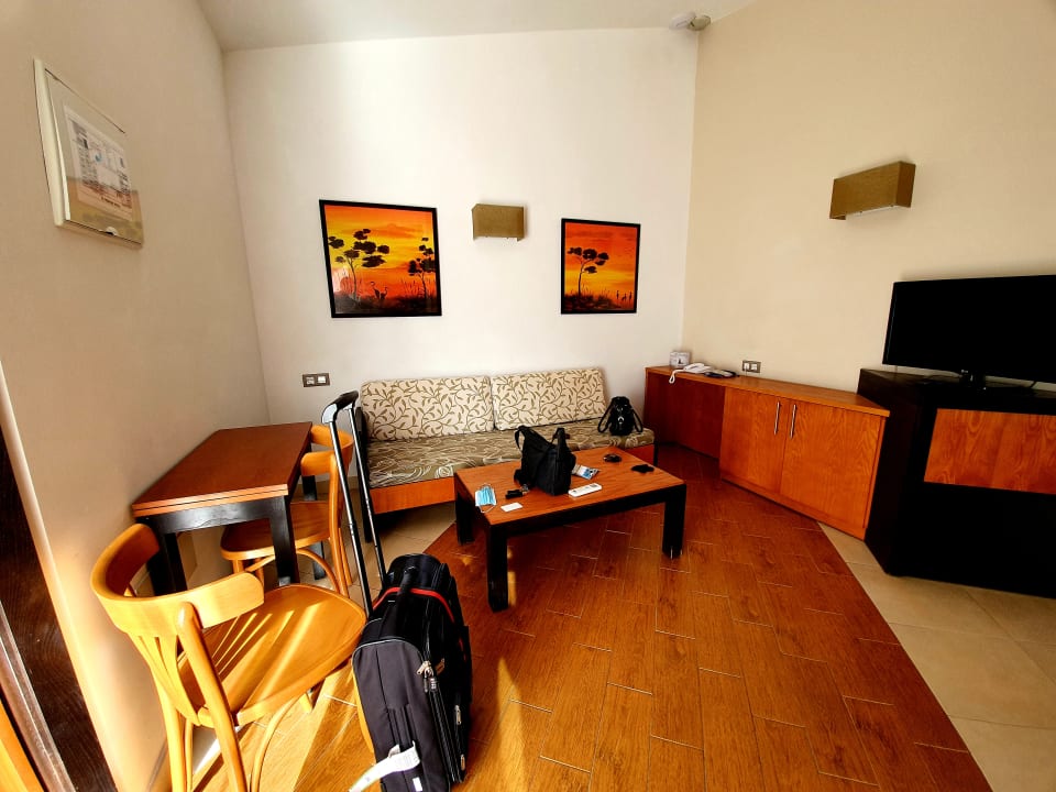 Zimmer HL Miraflor Suites Hotel