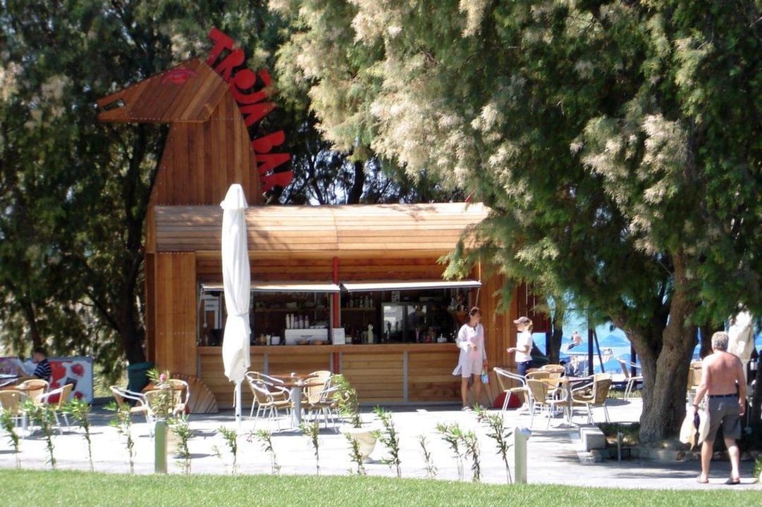 Troja-Bar Neptune Luxury Resort