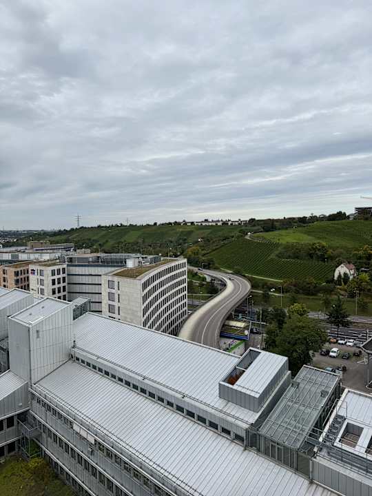 Ausblick Holiday Inn - the niu, Form Stuttgart Feuerbach