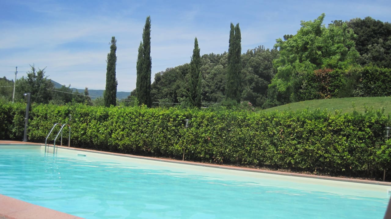 Am Pool Casale Al Pino