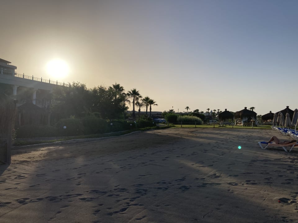 Strand Starlight Resort Hotel