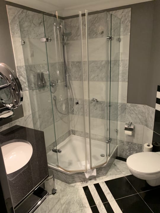 Zimmer Hotel NEWBERLIN