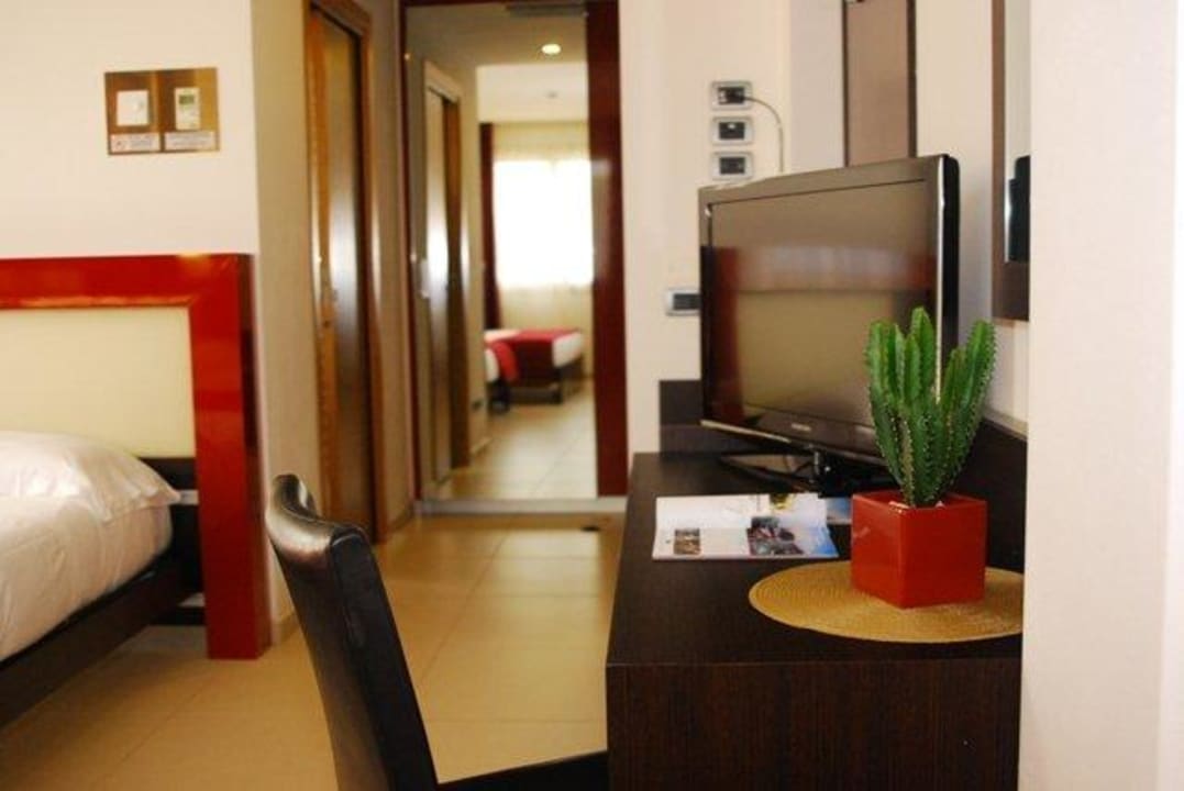 Three-beds room Kairos Garda Hotel