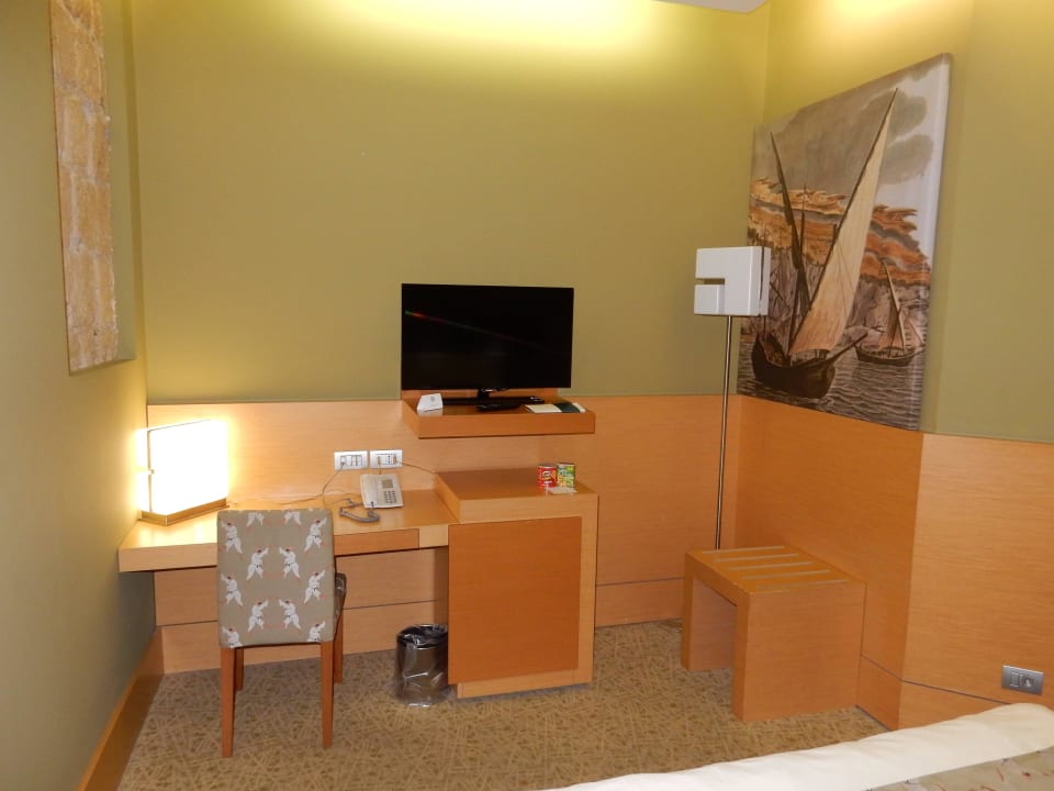 Zimmer 512 UNAHOTELS Napoli