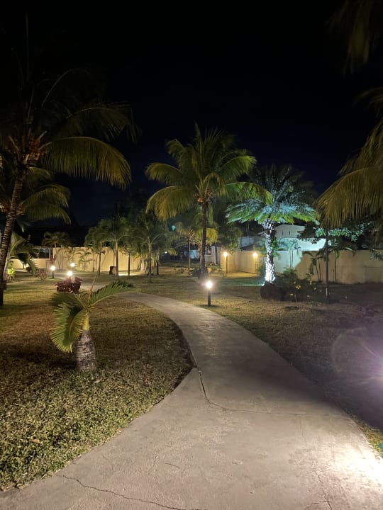 Gartenanlage Jalsa Beach Hotel & Spa