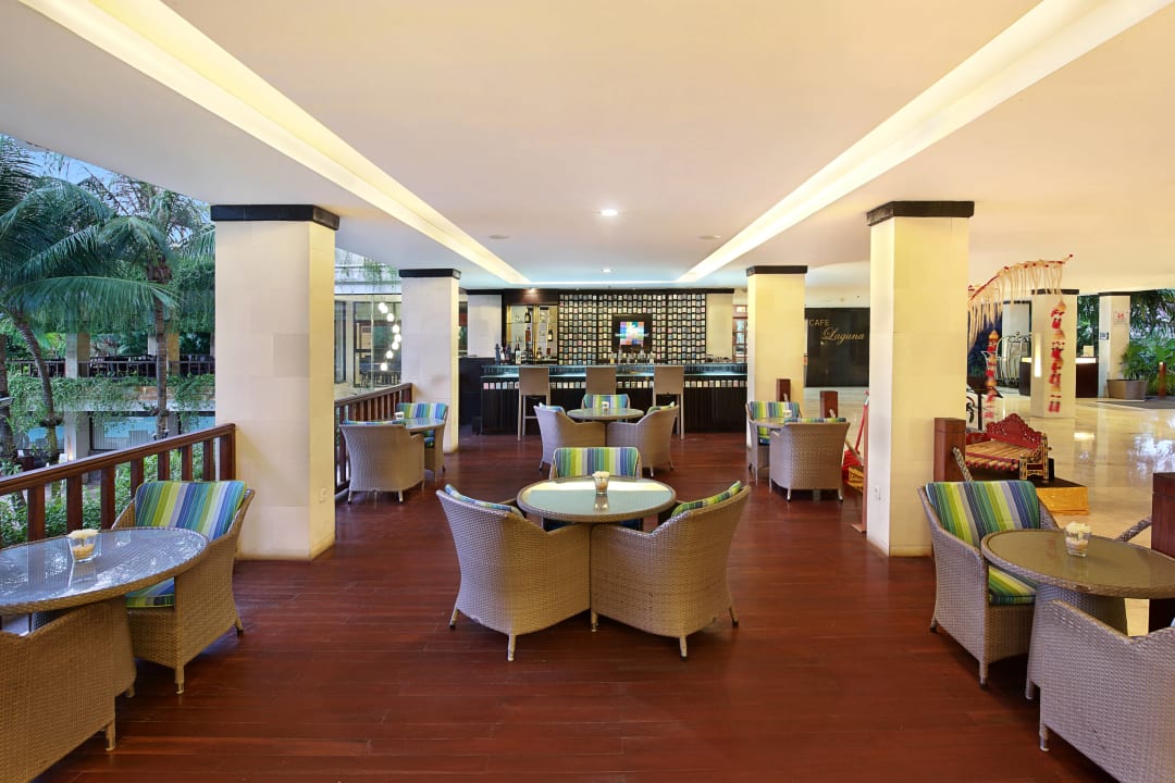 Lobby Swiss-Belhotel Segara Resort & Spa