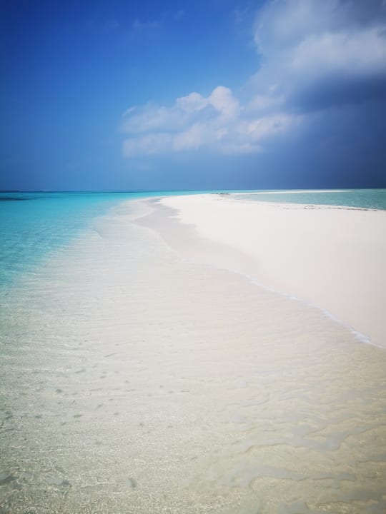 Strand Kuredu Island Resort & Spa