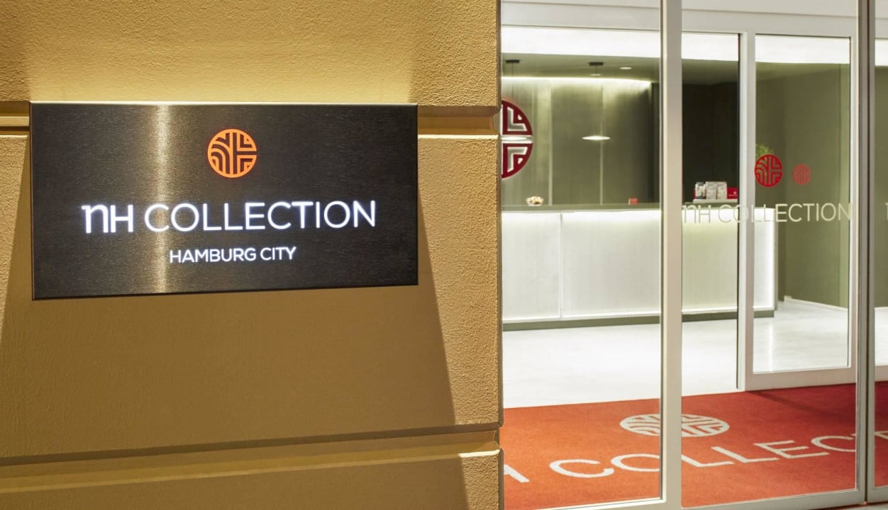 Facade NH Collection Hamburg City