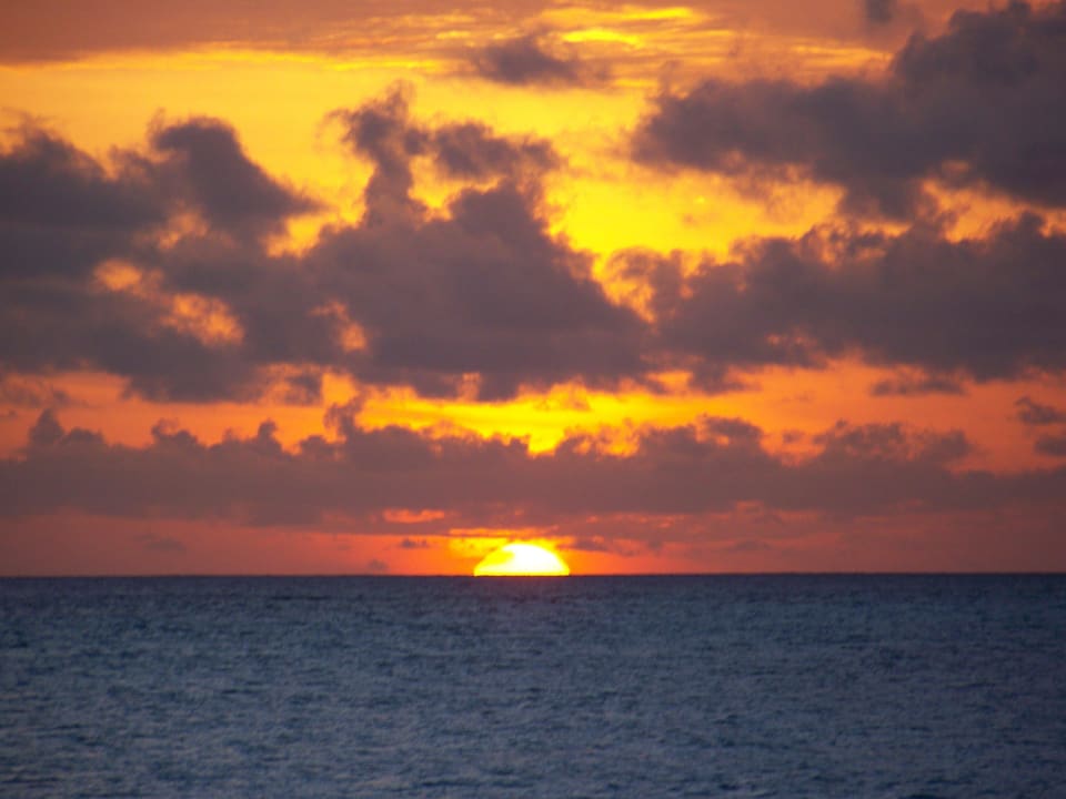Sonnenaufgang Reethi Beach Resort