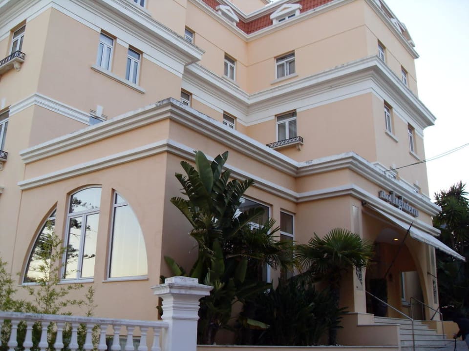 Façade Hotel De Inglaterra