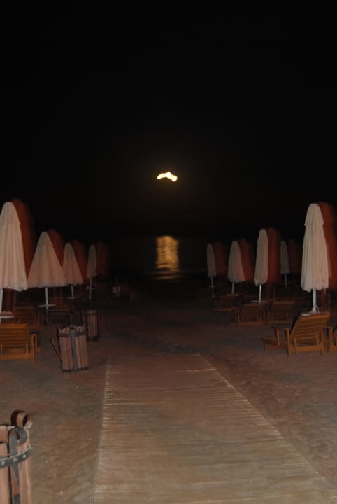 Strand bei Nacht Nerton Hotel - Erwachsenenhotel ab 16 Jahren