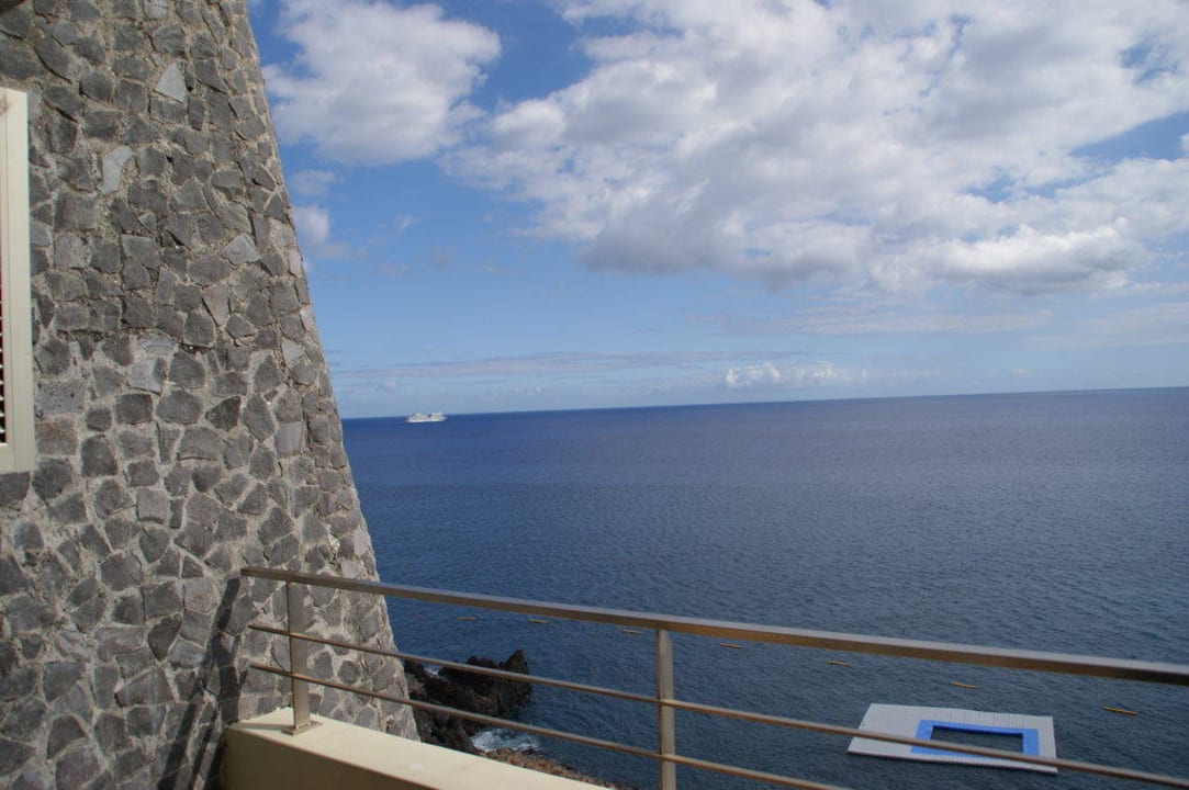 Blick vom Balkon Hotel Madeira Regency Cliff