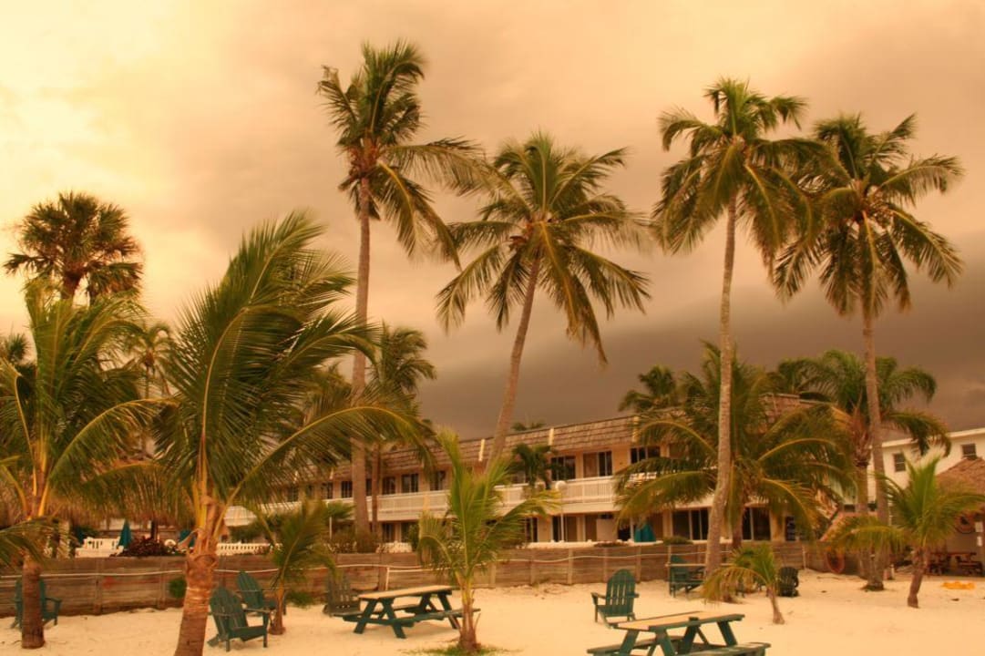 The Outrigger Beach Resort Hotel Outrigger Beach Resort