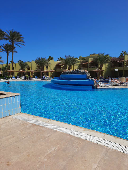 Pool Palm Beach Resort