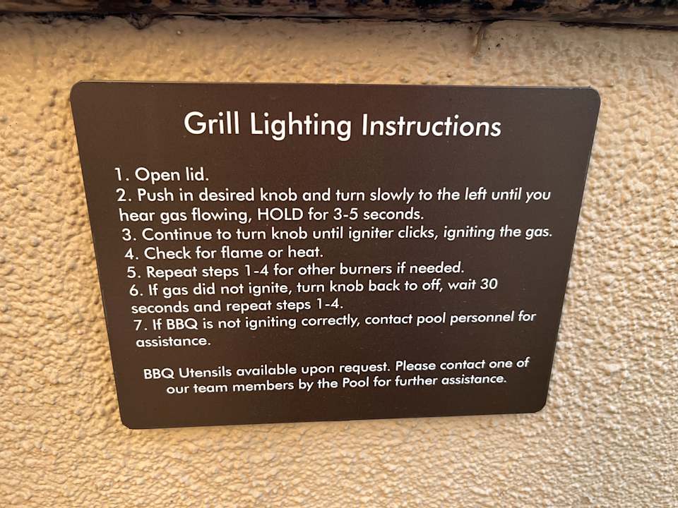 Pool Hilton Grand Vacations Suites on the Las Vegas Strip