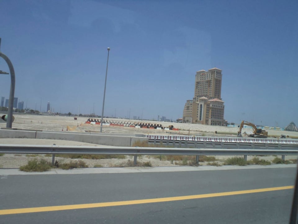 Isolation Park Apartments Dubai, an Edge By Rotana Hotel