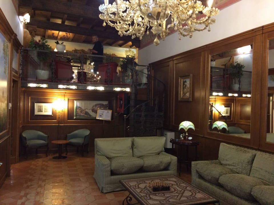 Lobby Hotel Pantheon