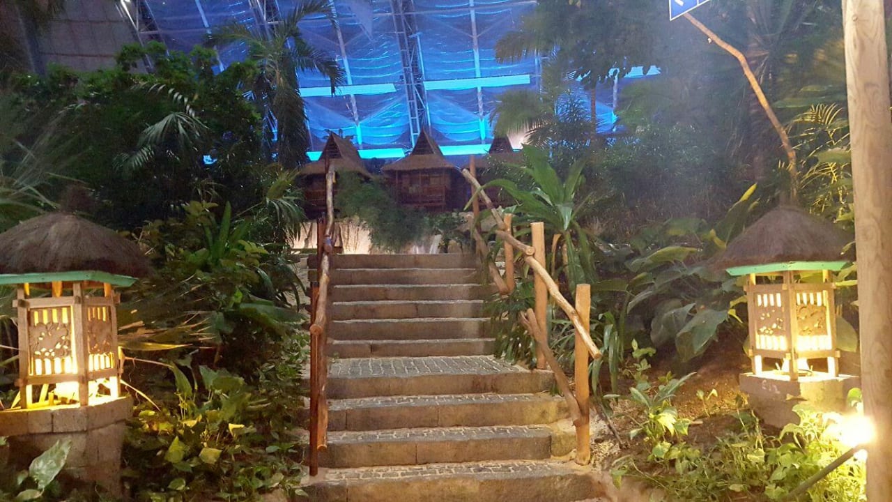 Treppe zum Laguna Strand Tropical Islands Resort