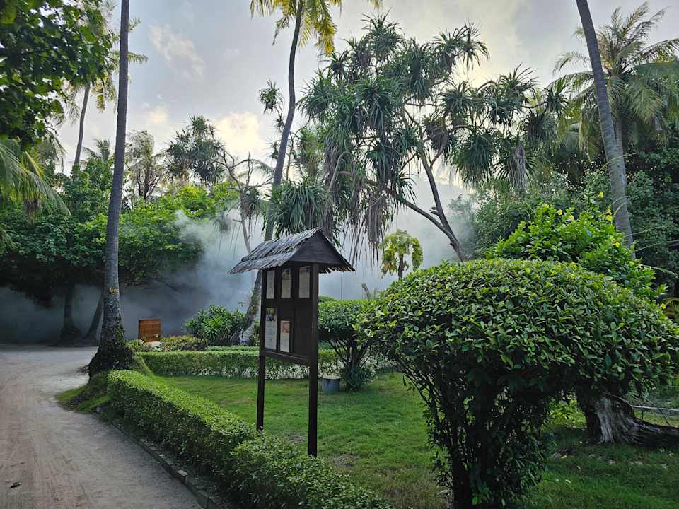 Gartenanlage Adaaran Select Meedhupparu Island Resort - Premium All Inclusive