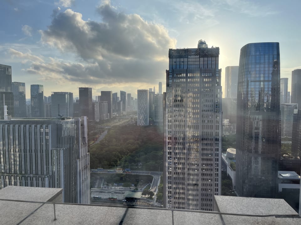 Ausblick Crowne Plaza - Shenzhen Futian, an IHG Hotel