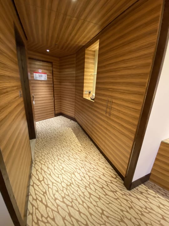 Zimmer Courtyard by Marriott World Trade Center Abu Dhabi